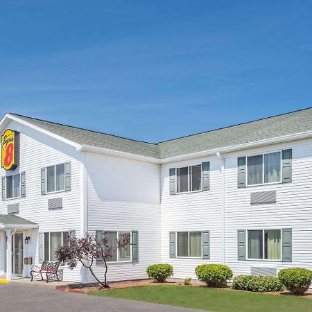 Super 8 By Wyndham Canandaigua Eksteriør billede