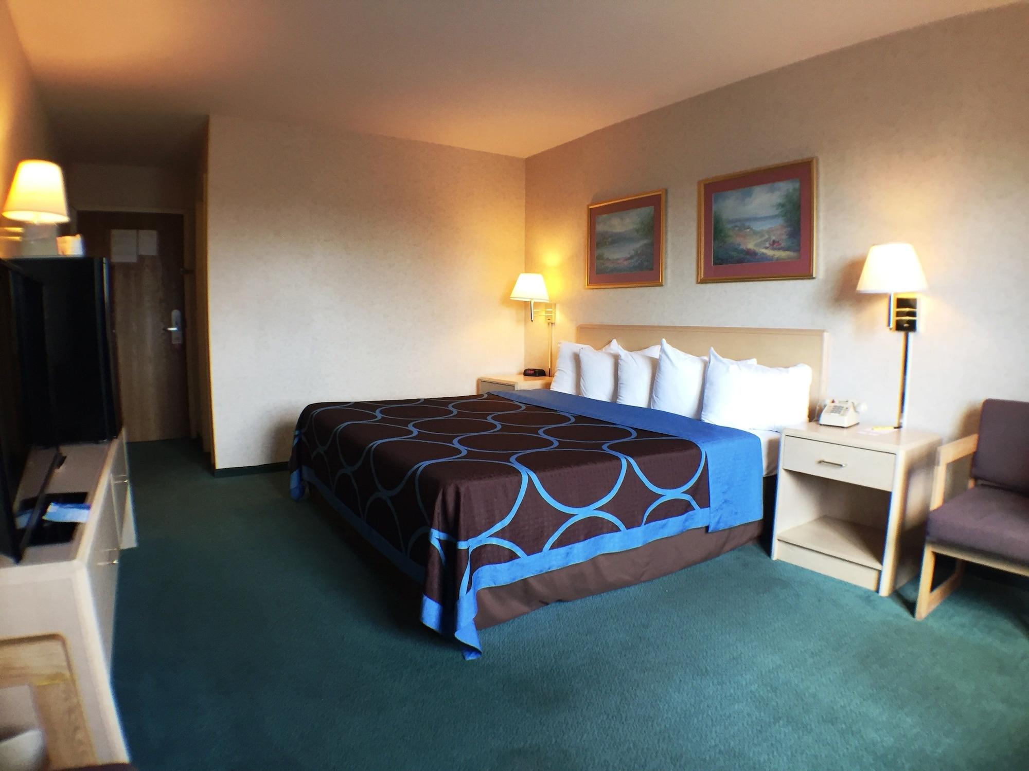 Super 8 By Wyndham Canandaigua Eksteriør billede