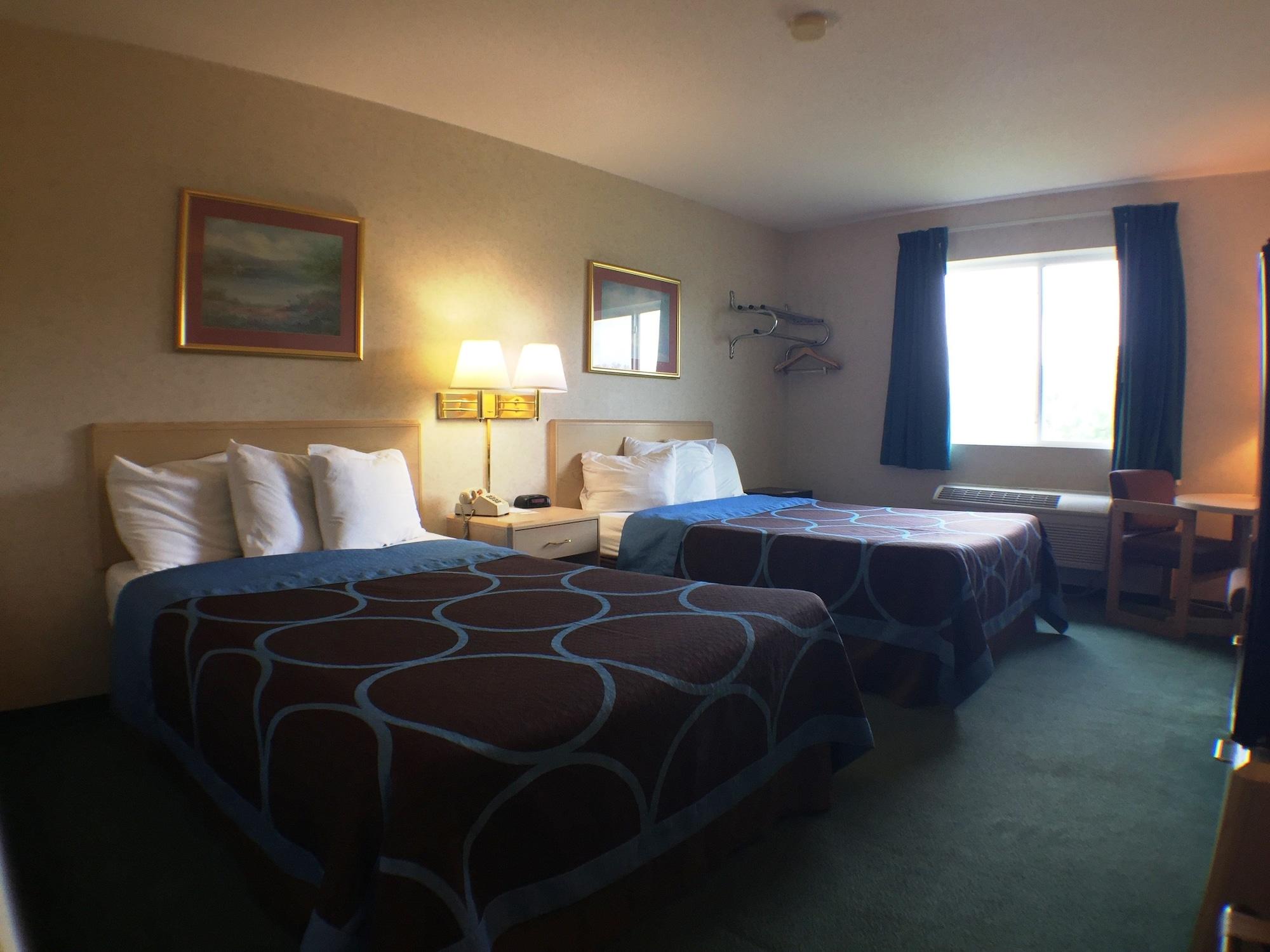 Super 8 By Wyndham Canandaigua Eksteriør billede